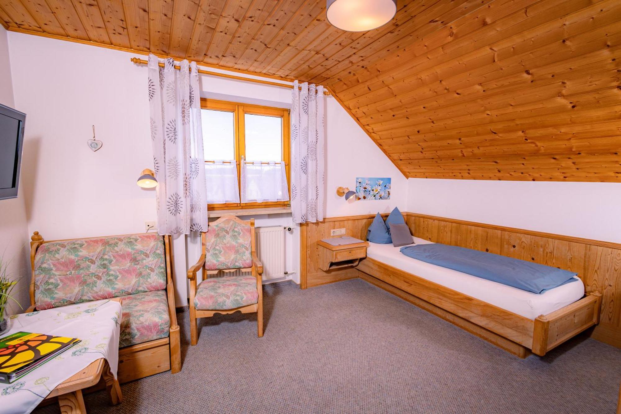 Gasthof Schneiderwirt, Kipfenberg Ot Hirnstetten Extérieur photo
